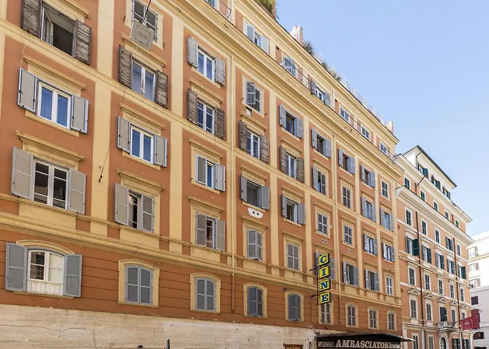 Hostly-puccini Luxury Home-near Colosseum & Trevi רומא